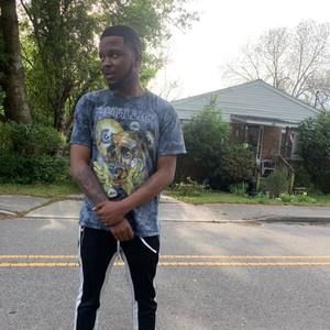 Meet your Posher, Izaak